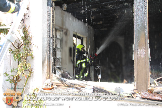 20210503 Wohnhausbrand mit Personenrettung in Berndorf  Foto: © Freiwillige Feuerwehr Berndorf-Stadt