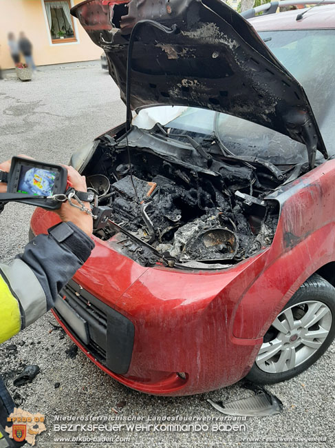 20210528 Fahrzeugbrand in Siegenfeld  Foto: © Freiwillige Feuerwehr Siegengfeld