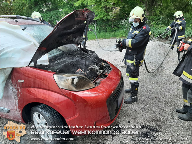20210528 Fahrzeugbrand in Siegenfeld  Foto: © Freiwillige Feuerwehr Siegengfeld