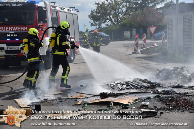 20210531 Brennende Ladung auf einem Kleintransporter  Foto: © Thomas Lenger Monatsrevue.at 