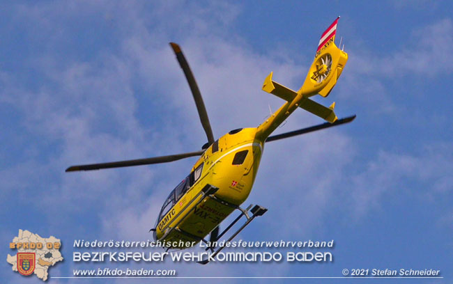 20210531 Menschenrettung nach Verkehrsunfall auf der L110 bei Klausen-Leopoldsdorf  Foto: © Stefan Schneider BFKDO Baden