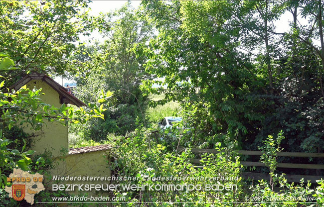 20210610 Spektakulaerer Verkehrsunfall mit einem Tesla auf der L4007 Foto: © Stefan Schneider BFKDO Baden 20210610 Spektakulaerer Verkehrsunfall mit einem Tesla auf der L4007 Foto: © Stefan Schneider BFKDO Baden