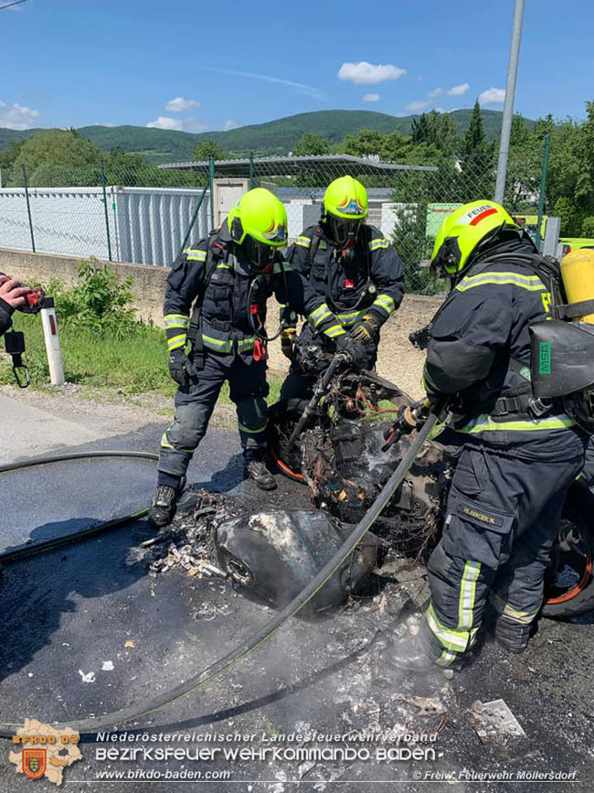 20210613 Brand eines Motorrades auf der B212 Möllersdorf Foto: © Freiwillige Feuerwehr Möllersdorf 20210613 Brand eines Motorrades auf der B212 Möllersdorf Foto: © Freiwillige Feuerwehr Möllersdorf