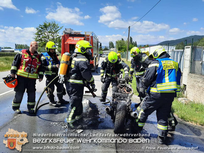 20210613 Brand eines Motorrades auf der B212 Möllersdorf Foto: © Freiwillige Feuerwehr Möllersdorf 20210613 Brand eines Motorrades auf der B212 Möllersdorf Foto: © Freiwillige Feuerwehr Möllersdorf