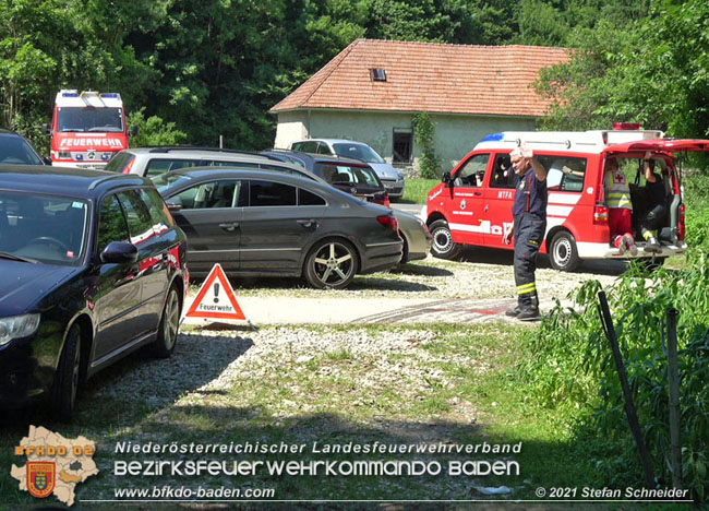 20210619 Feuerwehr unterstützt bei Rettungseinsatz beim Wegerl im Helenental Foto: © Stefan Schneider 20210619 Feuerwehr unterstützt bei Rettungseinsatz beim Wegerl im Helenental Foto: © Stefan Schneider
