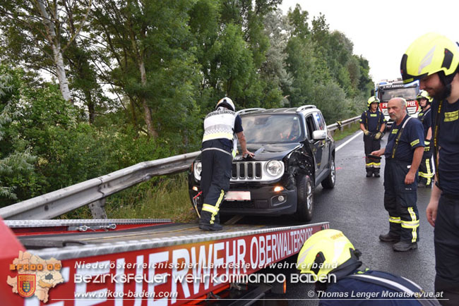 20210624 Mennschenrettung nach Verkehrsunfall auf der B210 Foto: © Thomas Lenger Monatsrevue.at