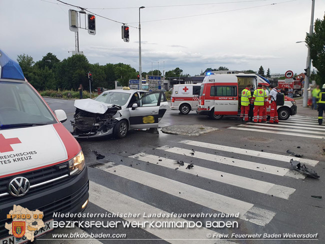 20210625 Verkehrsunfall in Baden  Foto: © Freiwillige Feuerwehr Baden Weikersdorf