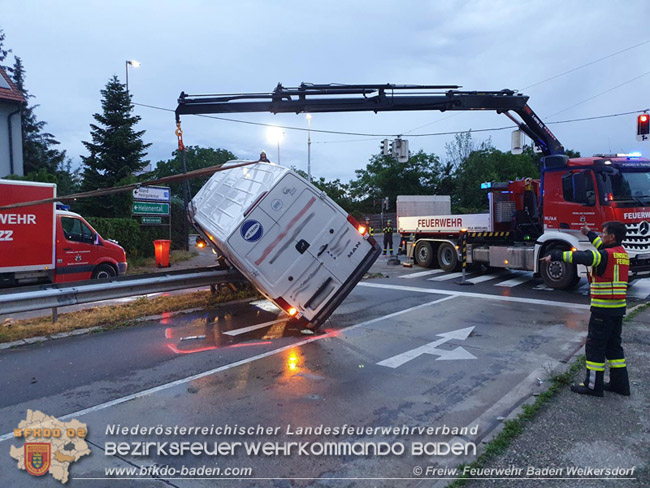 20210625 Verkehrsunfall in Baden  Foto: © Freiwillige Feuerwehr Baden Weikersdorf