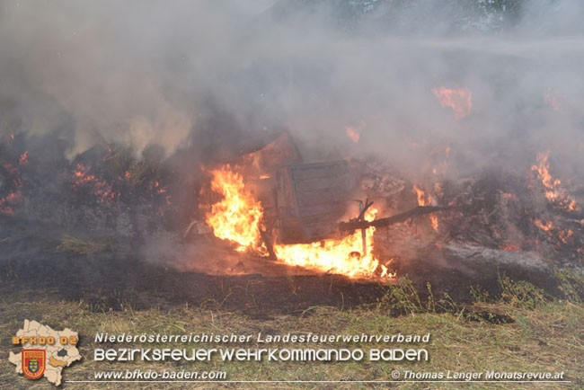 20210630 Brand von Rundstrohballen in Weigelsdorf  Foto: © Thomas Lenger