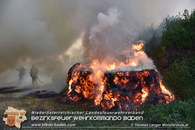 20210630 Brand von Rundstrohballen in Weigelsdorf  Foto: © Thomas Lenger
