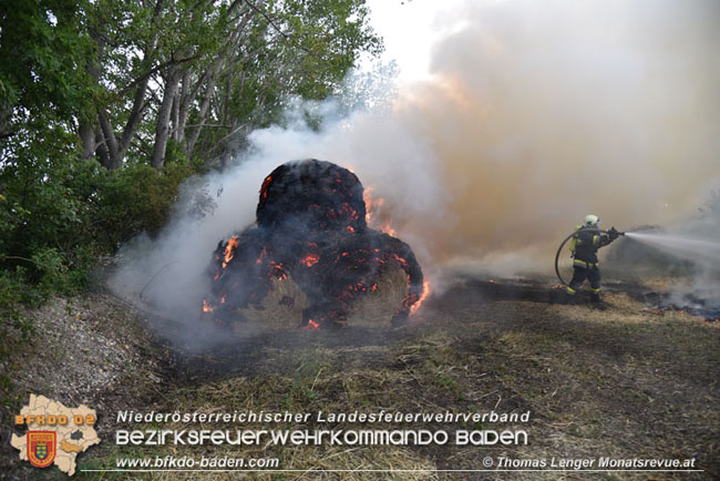 20210630 Brand von Rundstrohballen in Weigelsdorf  Foto: © Thomas Lenger