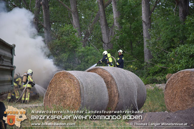 20210630 Brand von Rundstrohballen in Weigelsdorf  Foto: © Thomas Lenger