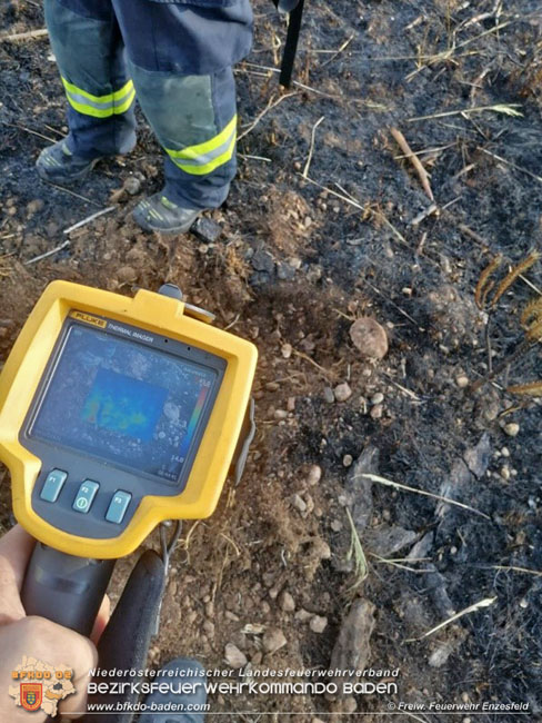 20210704 1. Einsatz des Sonderdienstes Wald- und Flurbrandbekaempfung Einheit Baden ZUG-SueD bei  Brand im Foehrenwald Bezirk Neunkirchen  Foto: © Freiwillige Feuerwehr Enzesfeld