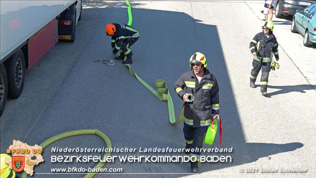20210710 Flurbrand im IZ Traiskirchen-Tribuswinkel Foto: © Stefan Schneider BFK Baden 20210710 Flurbrand im IZ Traiskirchen-Tribuswinkel Foto: © Stefan Schneider BFK Baden