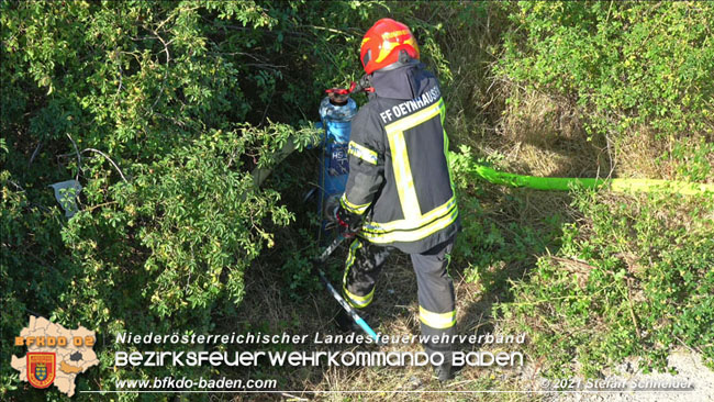 20210710 Flurbrand im IZ Traiskirchen-Tribuswinkel Foto: © Stefan Schneider BFK Baden 20210710 Flurbrand im IZ Traiskirchen-Tribuswinkel Foto: © Stefan Schneider BFK Baden