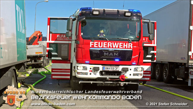 20210710 Flurbrand im IZ Traiskirchen-Tribuswinkel Foto: © Stefan Schneider BFK Baden 20210710 Flurbrand im IZ Traiskirchen-Tribuswinkel Foto: © Stefan Schneider BFK Baden