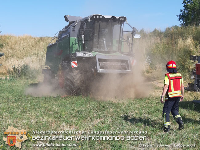 20210712 Bergung eines Mähdreschers in Leobersdorf   Foto: © Freiwillige Feuerwehr Leobersdorf