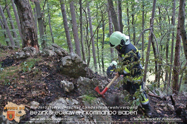 20210713 Waldbrand in Pottenstein Foto: ASB ÖA Markus Hackl Freiwillige Feuerwehr Pottenstein 20210713 Waldbrand in Pottenstein Foto: ASB ÖA Markus Hackl Freiwillige Feuerwehr Pottenstein