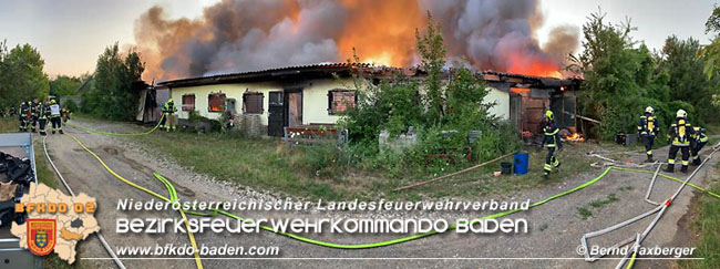 20210723 Feuerwehr-Großeinsatz bei Brand einer Halle in Kottingbrunn Foto: © Bernd Taxberger 20210723 Feuerwehr-Großeinsatz bei Brand einer Halle in Kottingbrunn Foto: © Bernd Taxberger