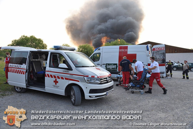 20210723 Feuerwehr-Großeinsatz bei Brand einer Halle in Kottingbrunn Foto: © Thomas Lenger Monatsrevue.at 20210723 Feuerwehr-Großeinsatz bei Brand einer Halle in Kottingbrunn Foto: © Thomas Lenger Monatsrevue.at
