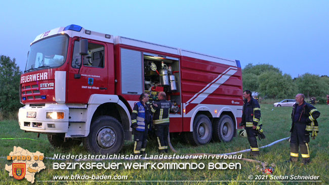 20210723 Feuerwehr-Großeinsatz bei Brand einer Halle in Kottingbrunn Foto: © Stefan Schneider 20210723 Feuerwehr-Großeinsatz bei Brand einer Halle in Kottingbrunn Foto: © Stefan Schneider
