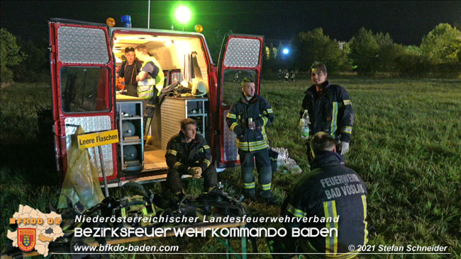 20210723 Feuerwehr-Großeinsatz bei Brand einer Halle in Kottingbrunn Foto: © Stefan Schneider 20210723 Feuerwehr-Großeinsatz bei Brand einer Halle in Kottingbrunn Foto: © Stefan Schneider