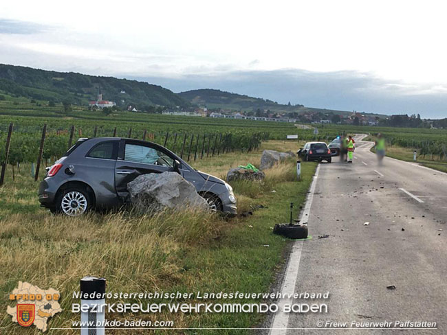 20210725 Verkehrsunfall zwischen zweier Kleinwagen auf der Weinbergstraße zwischen Pfaffstätten und Gumpoldskirchen  Foto: © Freiwillige Feuerwehr Pfaffstätten