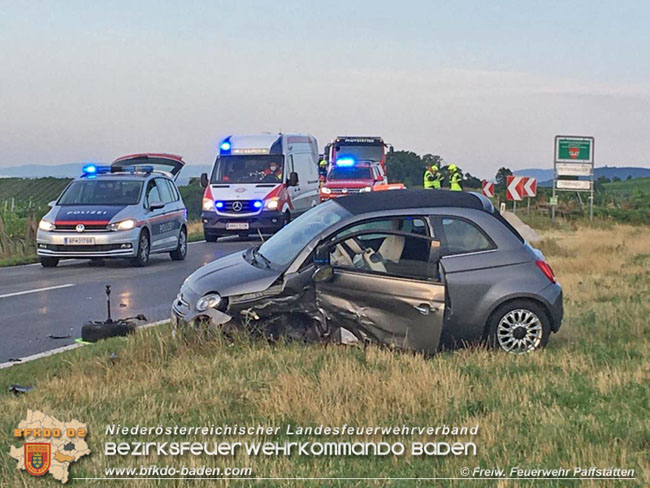 20210725 Verkehrsunfall zwischen zweier Kleinwagen auf der Weinbergstraße zwischen Pfaffstätten und Gumpoldskirchen  Foto: © Freiwillige Feuerwehr Pfaffstätten