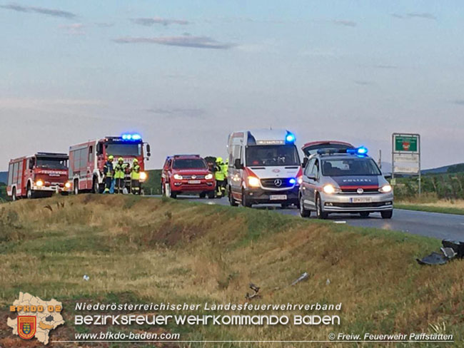 20210725 Verkehrsunfall zwischen zweier Kleinwagen auf der Weinbergstraße zwischen Pfaffstätten und Gumpoldskirchen  Foto: © Freiwillige Feuerwehr Pfaffstätten