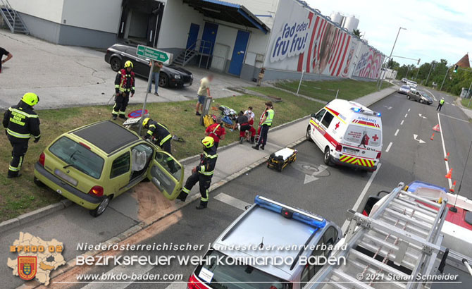 20210731 Verkehrsunfall in Baden Vöslauerstraße  Foto: © Stefan Schneider