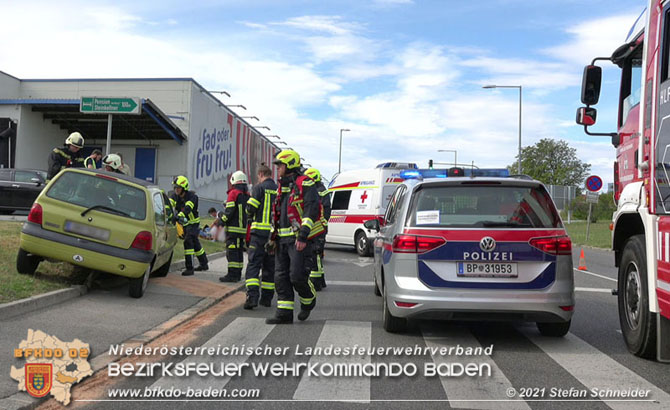 20210731 Verkehrsunfall in Baden Vöslauerstraße  Foto: © Stefan Schneider