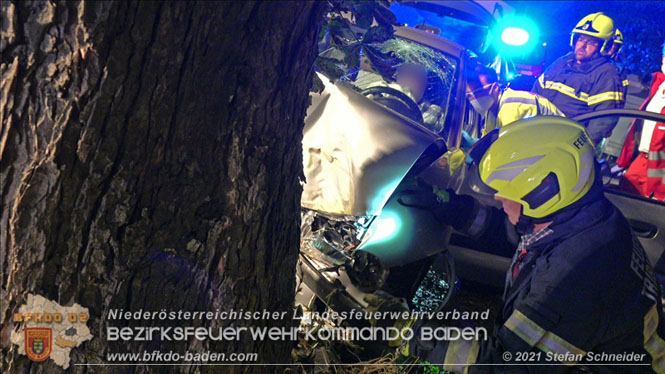 20210809 Verkehrsunfall bei der Ortseinfahrt Tribuswinkel Foto: © Stefan Schneider 20210809 Verkehrsunfall bei der Ortseinfahrt Tribuswinkel Foto: © Stefan Schneider