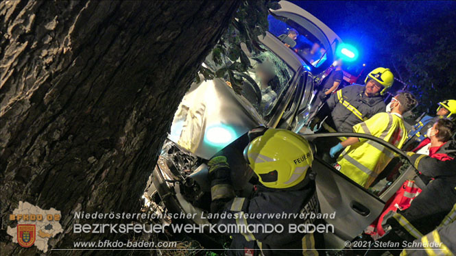 20210809 Verkehrsunfall bei der Ortseinfahrt Tribuswinkel Foto: © Stefan Schneider 20210809 Verkehrsunfall bei der Ortseinfahrt Tribuswinkel Foto: © Stefan Schneider