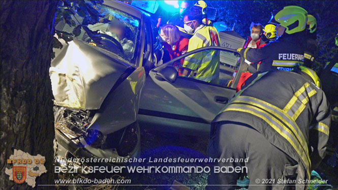 20210809 Verkehrsunfall bei der Ortseinfahrt Tribuswinkel Foto: © Stefan Schneider 20210809 Verkehrsunfall bei der Ortseinfahrt Tribuswinkel Foto: © Stefan Schneider