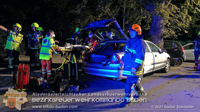 20210809 Verkehrsunfall bei der Ortseinfahrt Tribuswinkel Foto: © Stefan Schneider 20210809 Verkehrsunfall bei der Ortseinfahrt Tribuswinkel Foto: © Stefan Schneider