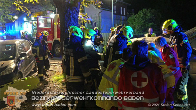 20210809 Verkehrsunfall bei der Ortseinfahrt Tribuswinkel Foto: © Stefan Schneider 20210809 Verkehrsunfall bei der Ortseinfahrt Tribuswinkel Foto: © Stefan Schneider