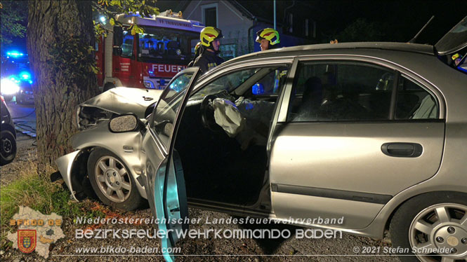 20210809 Verkehrsunfall bei der Ortseinfahrt Tribuswinkel Foto: © Stefan Schneider 20210809 Verkehrsunfall bei der Ortseinfahrt Tribuswinkel Foto: © Stefan Schneider