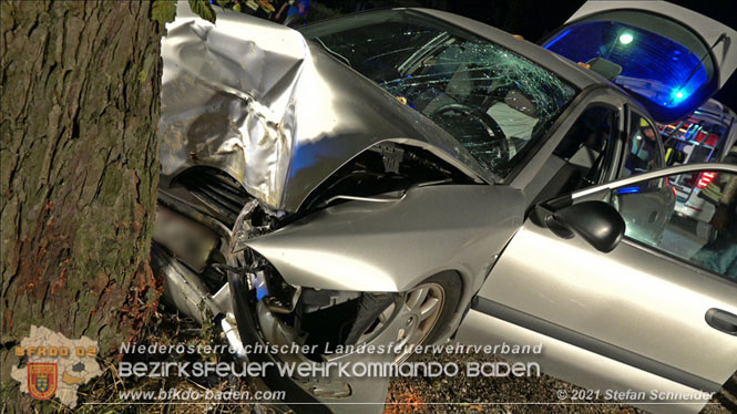 20210809 Verkehrsunfall bei der Ortseinfahrt Tribuswinkel Foto: © Stefan Schneider 20210809 Verkehrsunfall bei der Ortseinfahrt Tribuswinkel Foto: © Stefan Schneider
