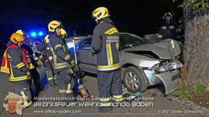 20210809 Verkehrsunfall bei der Ortseinfahrt Tribuswinkel Foto: © Stefan Schneider 20210809 Verkehrsunfall bei der Ortseinfahrt Tribuswinkel Foto: © Stefan Schneider