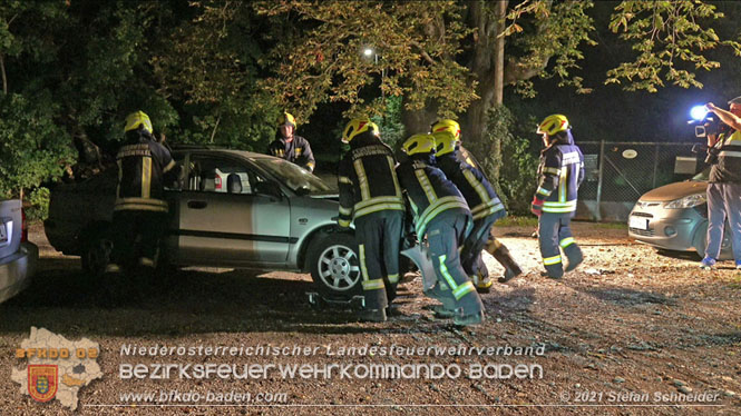 20210809 Verkehrsunfall bei der Ortseinfahrt Tribuswinkel Foto: © Stefan Schneider 20210809 Verkehrsunfall bei der Ortseinfahrt Tribuswinkel Foto: © Stefan Schneider