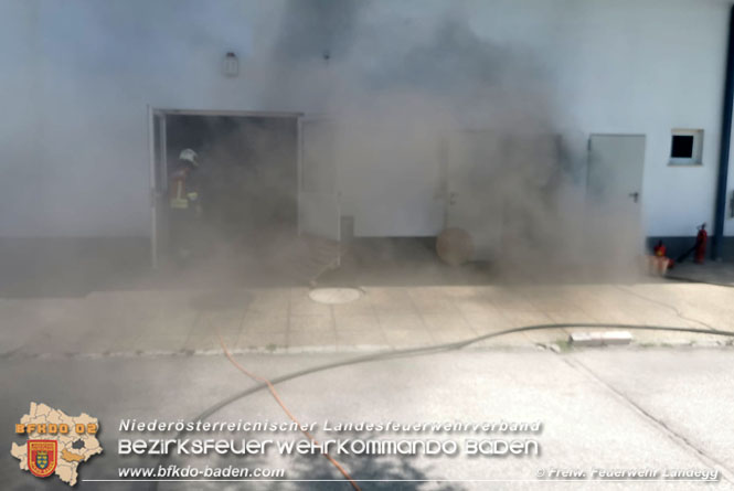 20210810 Unterstützung bei einem Brand in Pottendorf  Foto: © Freiwillige Feuerwehr Landegg