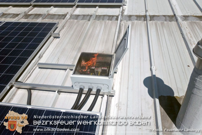 20210810 Unterstützung bei einem Brand in Pottendorf  Foto: © Freiwillige Feuerwehr Landegg