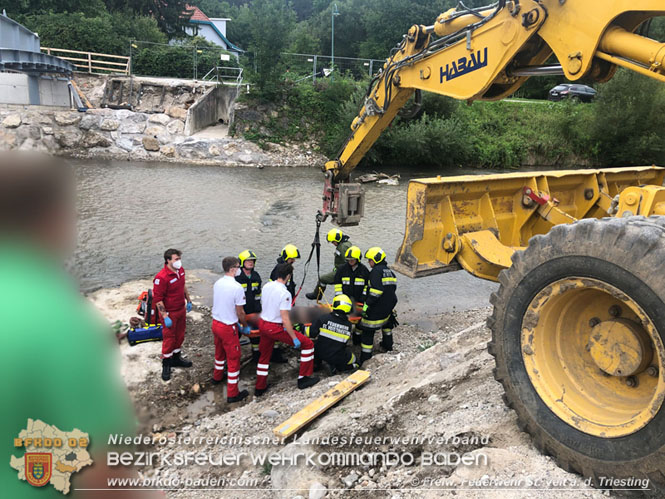 20210819 Arbeitsunfall bei neuer Triestingbruecke in St.Veit/Triesting  Foto: © Johannes Weinbauer FF St.Veit/Triesting
