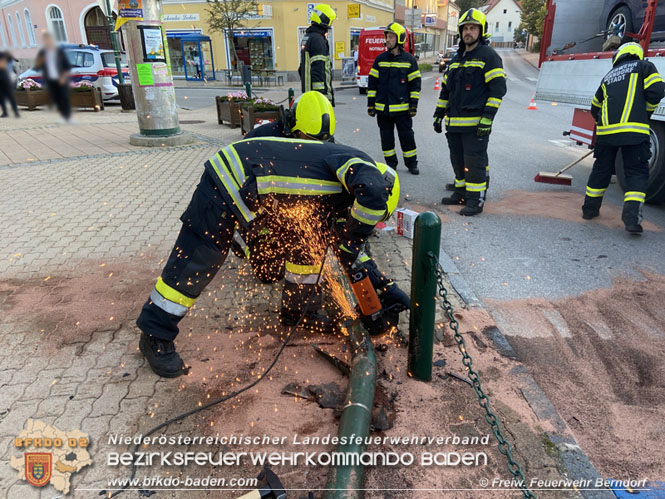 20210903 Verkehrsunfall im Berndorfer Stadtzentrum  Foto: © M. Gebhart FF Berndorf-Stadt