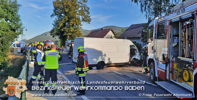 20210910 Schwerer Verkehrsunfall auf der B18 bei Altenmarkt/Thenneberg Foto: © Freiwillige Feuerwehr Altenmarkt/Triesting 20210910 Schwerer Verkehrsunfall auf der B18 bei Altenmarkt/Thenneberg Foto: © Freiwillige Feuerwehr Altenmarkt/Triesting