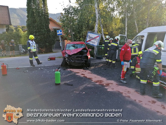 20210910 Schwerer Verkehrsunfall auf der B18 bei Altenmarkt/Thenneberg Foto: © Freiwillige Feuerwehr Altenmarkt/Triesting 20210910 Schwerer Verkehrsunfall auf der B18 bei Altenmarkt/Thenneberg Foto: © Freiwillige Feuerwehr Altenmarkt/Triesting
