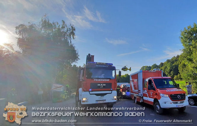 20210910 Schwerer Verkehrsunfall auf der B18 bei Altenmarkt/Thenneberg Foto: © Freiwillige Feuerwehr Altenmarkt/Triesting 20210910 Schwerer Verkehrsunfall auf der B18 bei Altenmarkt/Thenneberg Foto: © Freiwillige Feuerwehr Altenmarkt/Triesting