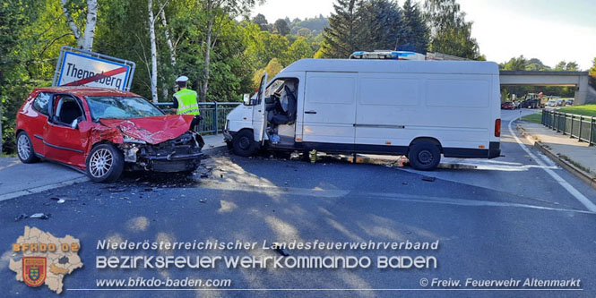20210910 Schwerer Verkehrsunfall auf der B18 bei Altenmarkt/Thenneberg Foto: © Freiwillige Feuerwehr Altenmarkt/Triesting 20210910 Schwerer Verkehrsunfall auf der B18 bei Altenmarkt/Thenneberg Foto: © Freiwillige Feuerwehr Altenmarkt/Triesting