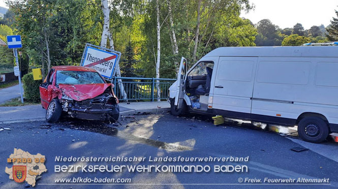 20210910 Schwerer Verkehrsunfall auf der B18 bei Altenmarkt/Thenneberg Foto: © Freiwillige Feuerwehr Altenmarkt/Triesting 20210910 Schwerer Verkehrsunfall auf der B18 bei Altenmarkt/Thenneberg Foto: © Freiwillige Feuerwehr Altenmarkt/Triesting