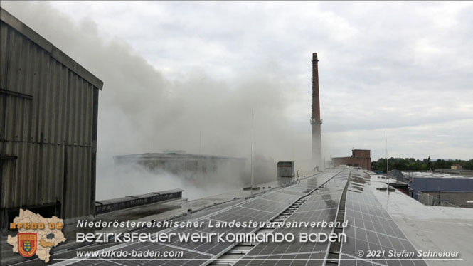 20210921 B4 Großbrand im Gewerbepark Traiskirchen 20210921 B4 Großbrand im Gewerbepark Traiskirchen